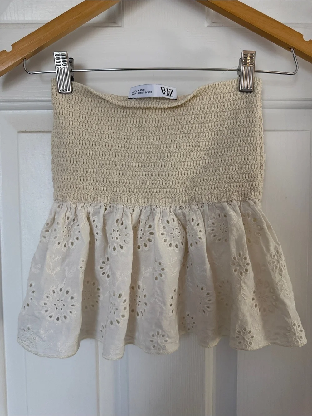 Zara Cream Strapless Eyelet crochet top XS